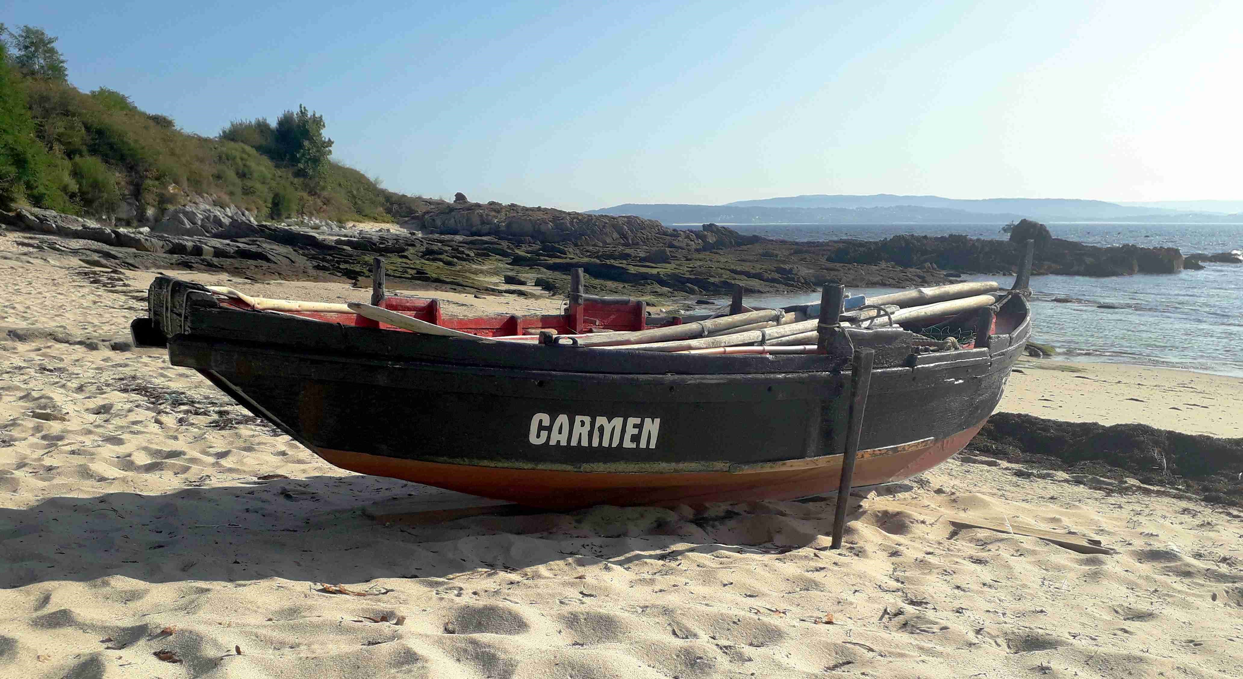 Dorna de nome Carmen na Praia das Dornas